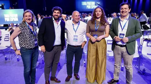 Primera jornada del 21 Congreso Nacional del Partido Popular con euforia en la delegación de Castilla y León y destacada presencia de la leonesa Ester Muñoz. Foto: Juan Lázaro