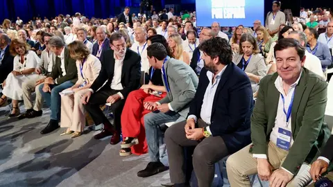 Primera jornada del 21 Congreso Nacional del Partido Popular con euforia en la delegación de Castilla y León y destacada presencia de la leonesa Ester Muñoz. Foto: Juan Lázaro