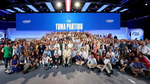 Primera jornada del 21 Congreso Nacional del Partido Popular con euforia en la delegación de Castilla y León y destacada presencia de la leonesa Ester Muñoz. Foto: Juan Lázaro