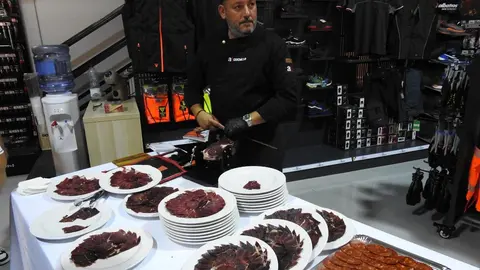 Mundo Industria se estrena en León con una presentación multitudinaria y abre sus puertas este lunes. Fotos: M.A. García