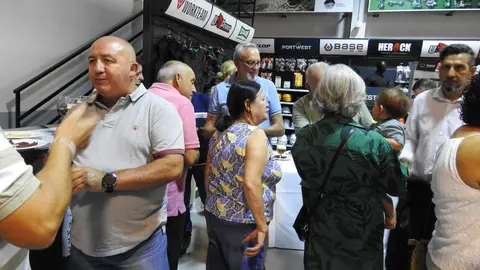 Mundo Industria se estrena en León con una presentación multitudinaria y abre sus puertas este lunes. Fotos: M.A. García