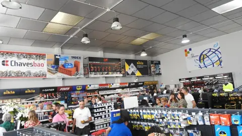 Mundo Industria se estrena en León con una presentación multitudinaria y abre sus puertas este lunes. Fotos: M.A. García