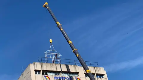 La gran publicidad que corona el Complejo Santo Domingo cambia para actualizarse este domingo.