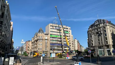 La gran publicidad que corona el Complejo Santo Domingo cambia para actualizarse este domingo.