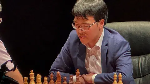 Lê Quang Liêm vence al pentacampeón mundial Anand y se proclama campeón del XXXVIII Magistral de Ajedrez de León. Foto: Luque