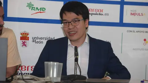 Le Quang Liem tras proclamarse campeón del Magistral . Foto: Luque