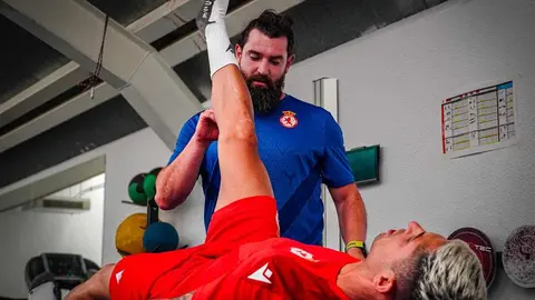 El equipo leonés inicia su preparación física en el gimnasio y entrena por la tarde en Puente Castro, con presencia de la directiva y el cuerpo técnico. Foto: CyDLeonesa