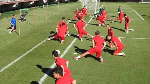 Raúl Llona marca el rumbo de la nueva temporada en Segunda División y pide paciencia ante un mercado lento pero firme: 