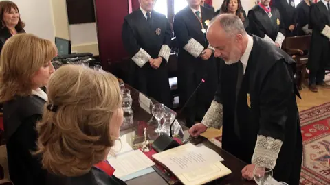 La presidenta del Tribunal Superior de Justicia de Castilla y León, Ana del Ser, preside el acto de toma de posesión del magistrado Pablo Arraiza Jiménez como presidente de la Audiencia Provincial de León. Foto: Peio García