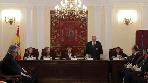 La presidenta del Tribunal Superior de Justicia de Castilla y León, Ana del Ser, preside el acto de toma de posesión del magistrado Pablo Arraiza Jiménez como presidente de la Audiencia Provincial de León. Foto: Peio García