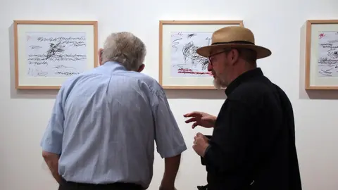 El Centro Leonés de Arte acoge la muestra ‘Antonio Gamoneda y Javier Fernández de Molina, territorio de diálogo’. Foto: Peio García