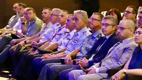 El secretario de Estado de Telecomunicaciones e Infraestructuras Digitales, Antonio Hernando Vera, preside la inauguración de la décima edición del Cybersecurity Summer BootCamp 2025. También participan la secretaria ejecutiva del Comité Interamericano contra el Terrorismo de la Organización de Estados Americanos, Alison August Treppel; la embajadora observadora permanente de la OEA, Carmen Montón; el director general del Instituto Nacional de Ciberseguridad, Félix Barrio, y el alcalde de León, José Antonio Diez. Foto: Campillo