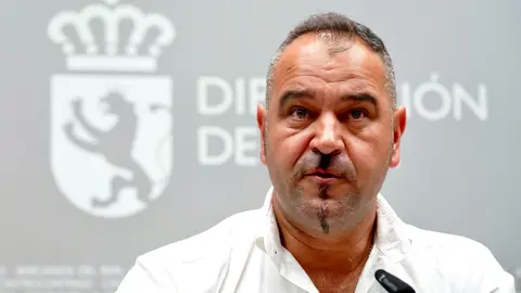 El diputado de Cultura, Arte y Patrimonio, Emilio Martínez, presenta el festival Luna de Cortos. Foto: Campillo