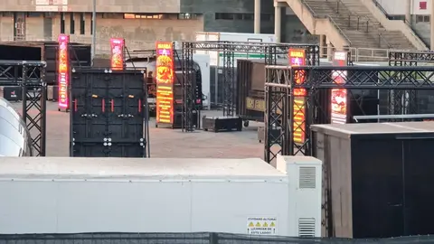 El aparcamiento del estadio Reino de León se transforma desde este jueves en un auténtico ‘hamburguesódromo’, con la llegada de The Champions Burger, el mayor festival gastronómico del país dedicado en exclusiva a la hamburguesa. Más de 15 food trucks de hamburgueserías de toda España aterrizan por primera vez en León, desplegando una oferta culinaria que promete superar todas las expectativas.