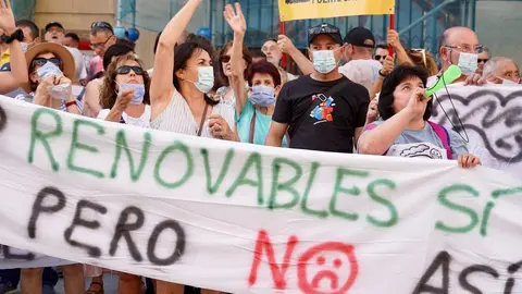 Concentración en contra de la construcción de la planta de biomasa de la Red de Calor de León. Foto: Campillo
