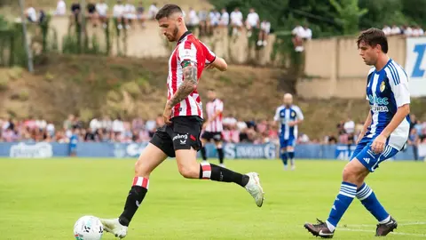 La SD Ponferradina ofreció una imagen competitiva este sábado en el estadio de Urritxe (Amorebieta), donde cayó por 1-0 frente al Athletic Club de Bilbao en su segundo partido de preparación veraniega.