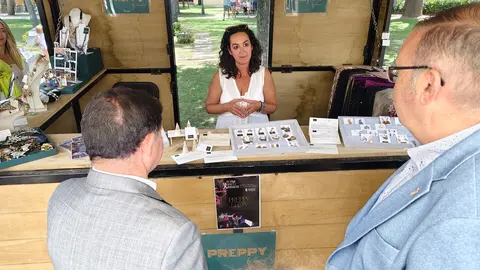 Con una gran afluencia de público, espectáculos emotivos y sabor auténtico, la jornada inaugural del sábado consolida a la feria como una cita imprescindible. El domingo promete una clausura a lo grande con pendones, folklore y deportes autóctonos.