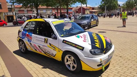 Más de 70 pilotos, un público entusiasta y un circuito exigente hacen del II Slalom una cita imprescindible del motor en Castilla y León. Foto: M.A. García