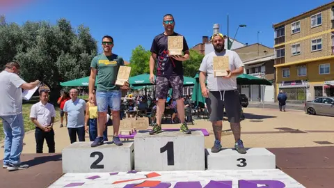 Más de 70 pilotos, un público entusiasta y un circuito exigente hacen del II Slalom una cita imprescindible del motor en Castilla y León. Foto: M.A. García