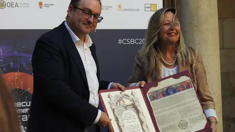 El Instituto Nacional de Ciberseguridad celebra un acto titulado ‘Democracia, progreso y ciberseguridad’ con la participación de Trinidad Jiménez García-Herrera, exministra de Sanidad y Asuntos Exteriores, seguida de un reconocimiento a su trayectoria. Fotos: Campillo M.A. García