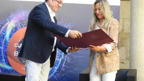 El Instituto Nacional de Ciberseguridad celebra un acto titulado ‘Democracia, progreso y ciberseguridad’ con la participación de Trinidad Jiménez García-Herrera, exministra de Sanidad y Asuntos Exteriores, seguida de un reconocimiento a su trayectoria. Fotos: Campillo M.A. García