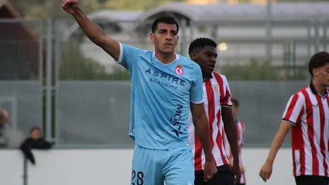 Primer encuentro de pretemporada de la nueva Cultural y Deportiva Leonesa en su puesta a punto para el regreso a la Segunda División. Partido de muchas pruebas en el que el resultado ha sido lo menos importante. El equipo deja buenas sensaciones ante el filial del Athletic de Bilbao.
