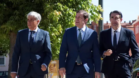 El presidente de la Junta de Castilla y León, Alfonso Fernández Mañueco, inaugura las nuevas instalaciones del centro de salud de Pinilla-San Andrés del Rabanedo. Foto: Peio García.