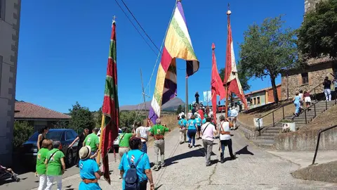 La misa y el desfile de pendones marcaron el día grande en honor a Santiago Apóstol.