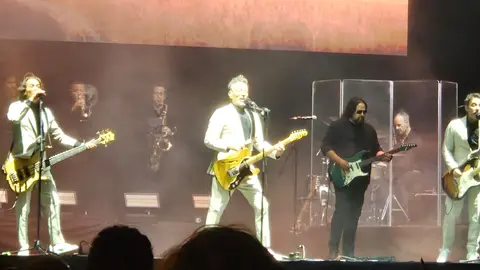 Riaño vibra con la VIII edición de Música en la Montaña. Más de 8.000 personas disfrutaron de un espectáculo inolvidable con Ariel Rot y Café Quijano en un entorno natural único. Fotos: Fernando Oliver