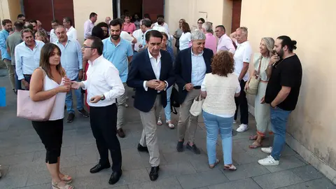 La Comisión Gestora del Partido Popular de León quedó hoy constituida bajo la presidencia de Juan Carlos Suárez-Quiñones y echa a andar con varios objetivos, entre los que destacó el “rearme y fortalecimiento del partido” de forma que se logre “coser con una integración total de las distintas sensibilidades que pueda haber”. Fotos: Peio García