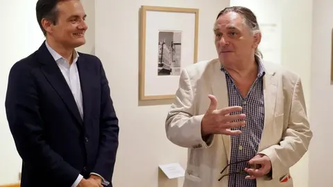 El Museo Casa Botines Gaudí expone las fotografías que Català-Roca hizo en León. Foto: Campillo.