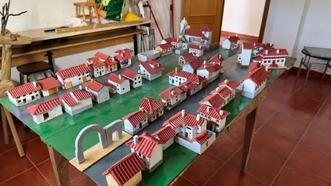 Maqueta del pueblo de San Pedro de Foncollada, realizada por Nano en solo 15 días.