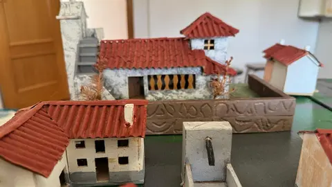 Maqueta del pueblo de San Pedro de Foncollada, realizada por Nano en solo 15 días.