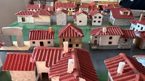 Maqueta del pueblo de San Pedro de Foncollada, realizada por Nano en solo 15 días.