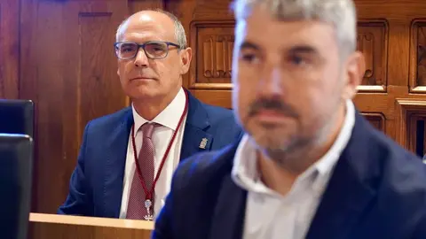 Pleno ordinario de la Diputación de León, en cuyo orden del día se encuentra la toma de posesión de dos nuevos diputados. Foto: Campillo.