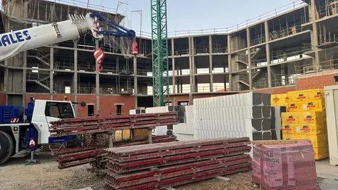 Imagen del avance de las obras de la nueva residencia universitaria de La Serna.