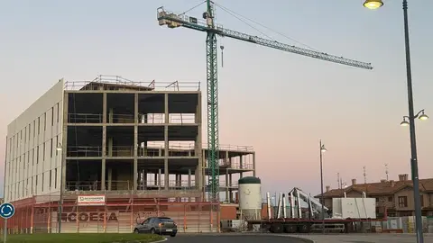 Imagen del avance de las obras de la nueva residencia universitaria de La Serna.