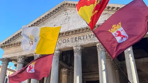 Los peregrinos leoneses se hacen sentir en el Jubileo de los Jóvenes en Roma. Fotos: Cofradía Dulce Nombre de Jesús Nazareno