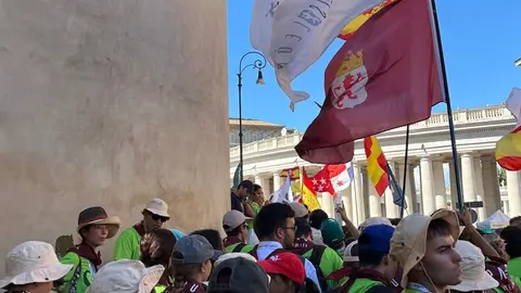 Los peregrinos leoneses se hacen sentir en el Jubileo de los Jóvenes en Roma. Fotos: Cofradía Dulce Nombre de Jesús Nazareno