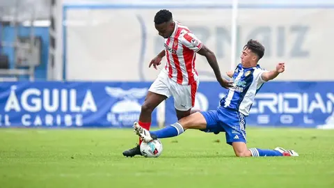 El equipo berciano firma su segundo partido consecutivo sin encajar goles en una pretemporada prometedora. El Sporting, superior en dominio y ocasiones, no logró materializar su insistencia.
