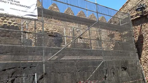 El tramo más deteriorado del recinto amurallado, entre Prado de los Judíos y Caño Riaño, recupera su dignidad histórica tras años en la Lista Roja de Hispania Nostra.