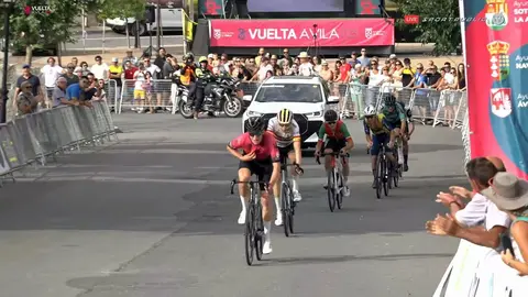 Fabrizio Crozzolo vence y Gabriel Baptista remata un sensacional inicio victorioso de Vuelta a Ávila del Technosylva Maglia Rower Bembibre Cycling Team.