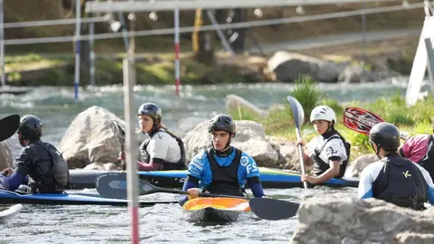 Más de 25 clubes y figuras destacadas del piragüismo nacional disputan el XXXI Campeonato de España de Slalom Olímpico y el Nacional de Kayak Cross