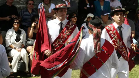 Danzas del Valle de Fornela declaradas como de Interés Turístico Regional. Foto: César Hornija.