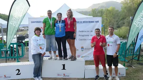 El canal de Sabero – Alejico acoge el XXXI Campeonato de España con 288 salidas y un nivel técnico de altura. David Llorente y Leire Goñi, campeones en K1, y Miquel Travé y Nuria Vilarrubla, vencedores en C1.