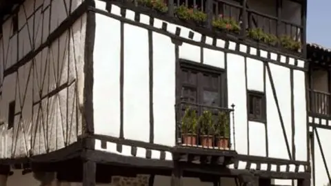 Casa de Doña Sancha, en Covarrubias (Burgos), donde se hacen visitas teatralizadas.