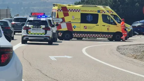 Tres heridos tras una colisión por alcance en la N-630 a la altura de Sariegos del Bernesga.