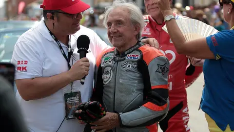Más de 50.000 personas vibraron con el 64º Gran Premio de Velocidad “Ciudad de La Bañeza”, en una jornada marcada por el intenso calor, la emoción en cada curva y el compromiso de una ciudad entera con su prueba más emblemática. Fotos: Peio García