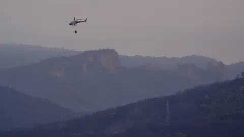 Vuelven a sus casas los vecinos desalojados por el incendio en Yeres excepto el pueblo de Voces. Las Médulas, Orellán y Carucedo así como Borrenes y Chana, que estaban confinados, vuelven a su hogar. Foto: César Hornija.