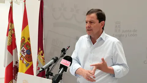 Rueda de prensa del presidente Alfonso Fernández Mañueco tras la reunión del CECOPI en León. Foto: Peio García.